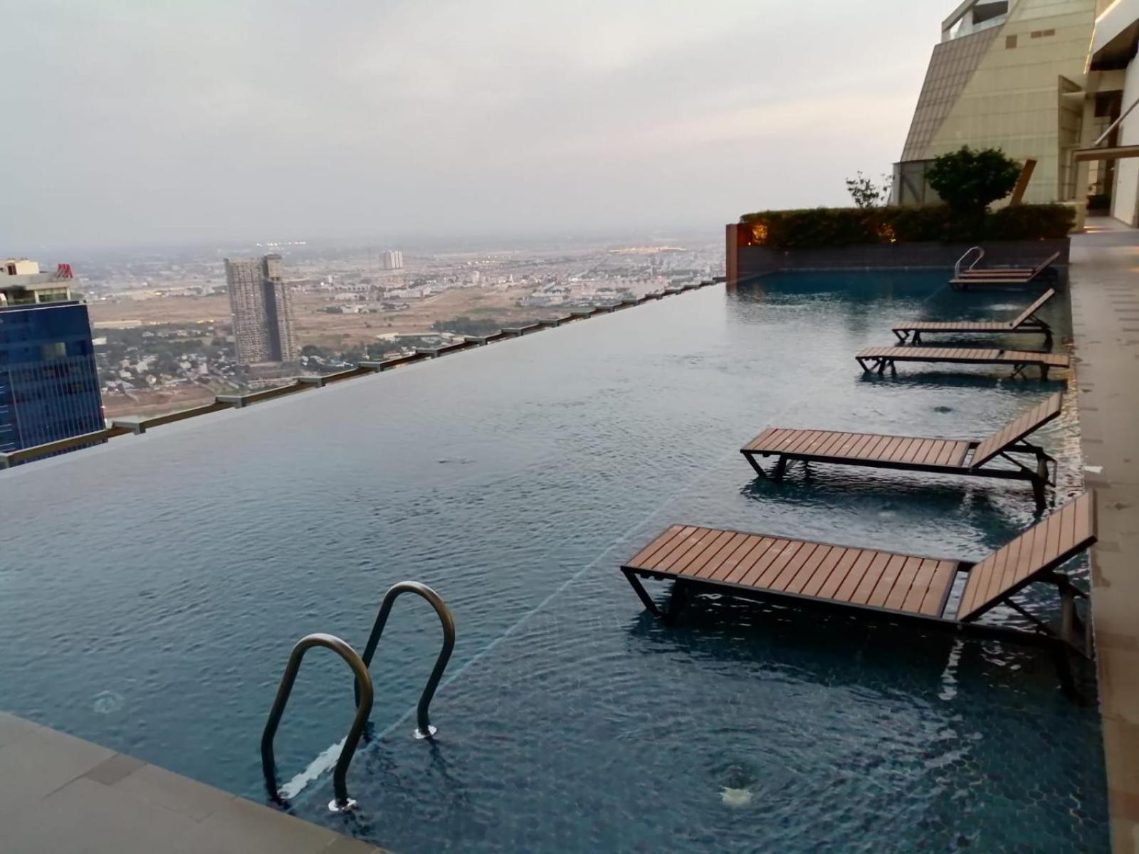 Impian II - The Peak Residence Phnompenh Exteriér fotografie